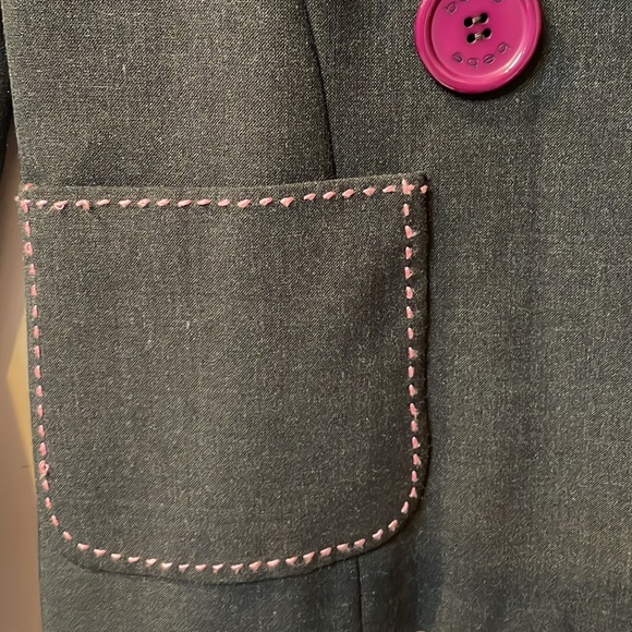 Ladies BEBE Dark Gray w/Purple Pinstripe Blazer | Size 4 | Excellent Condition - Picture 5 of 11